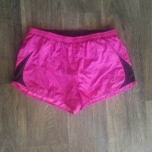 🏅 MAKE ME AN OFFER! Nike shorts